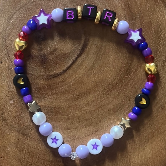 5 for $20 Taylor Swift Handmade Friendship Beaded Bracelet
“Better Than Revenge” - Picture 1 of 1